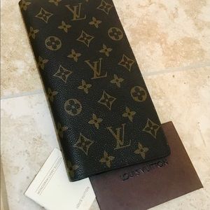 Luxury Travel Passport Wallet. Brown. NWOT.